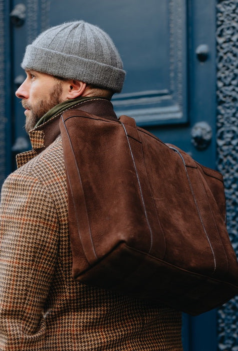 The nubuck tote